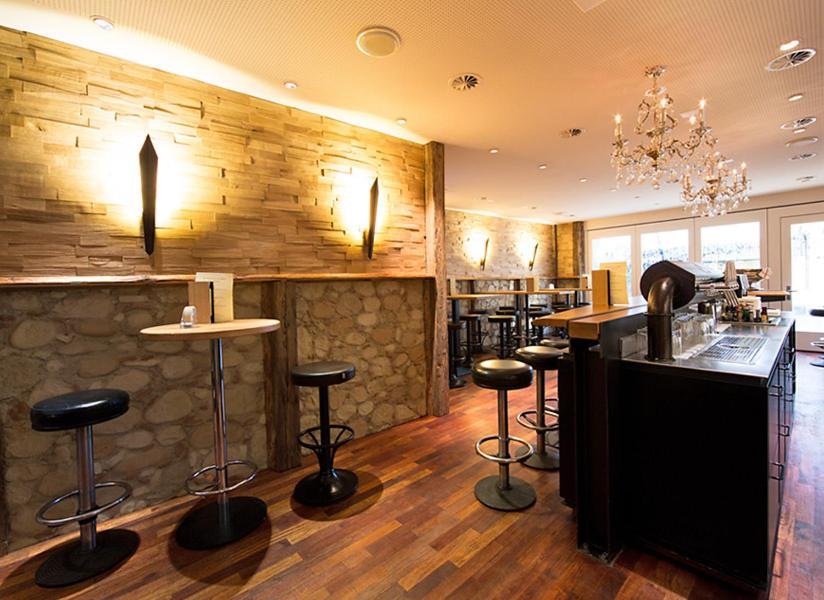 Hotel Taverne Zum Kreuz Ольтен Екстер'єр фото